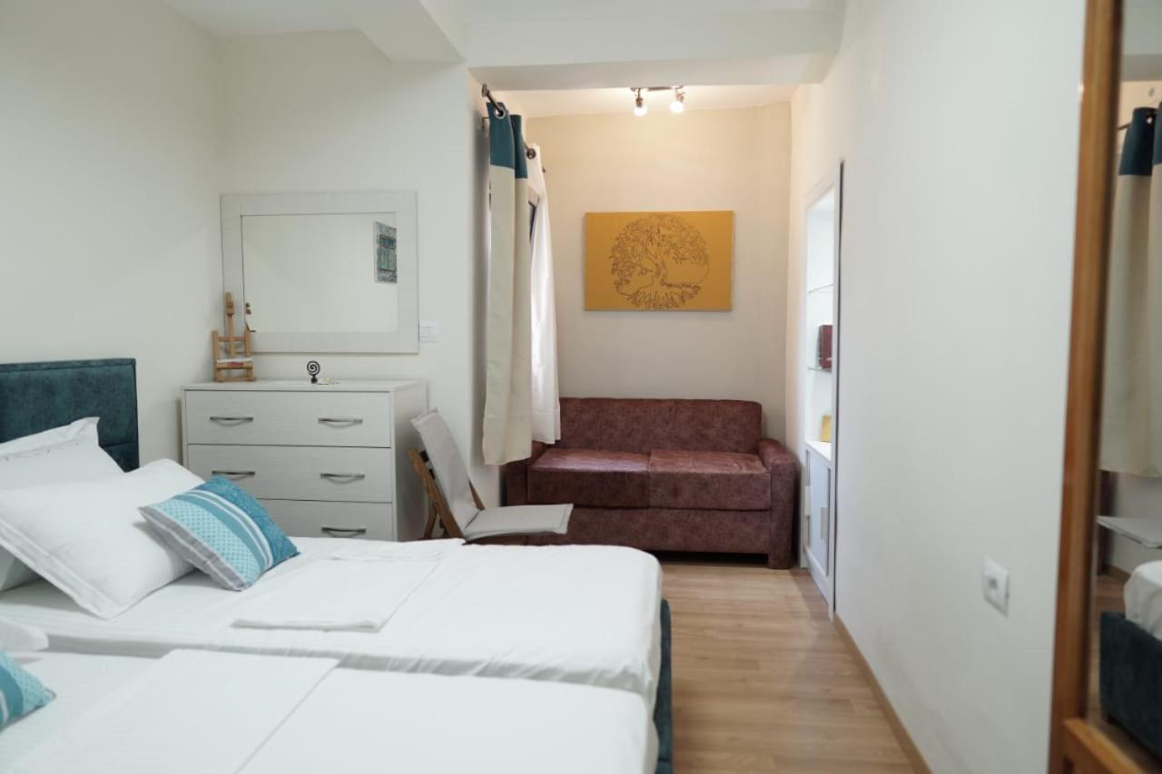 Luka'S Apartment Sarande Exterior photo